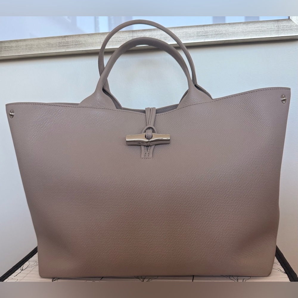 Longchamp Elegant cowhide leather Le Roseau L handbag